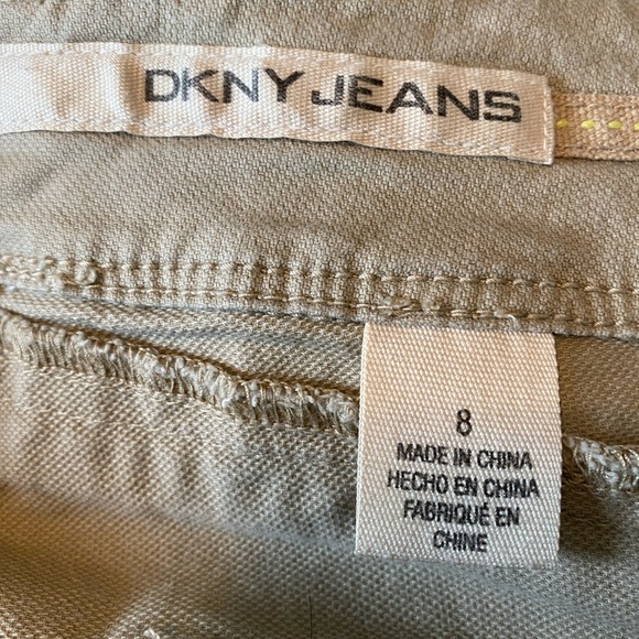 DKNY soft khaki shorts size 8 - Picture 5 of 8